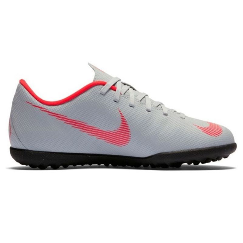Juniorské turfy Nike Mercurial VaporX 12 club TF GS Jr - AH7355-060 – Obrázok 2