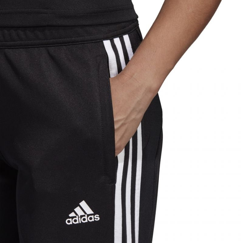 adidas d95957