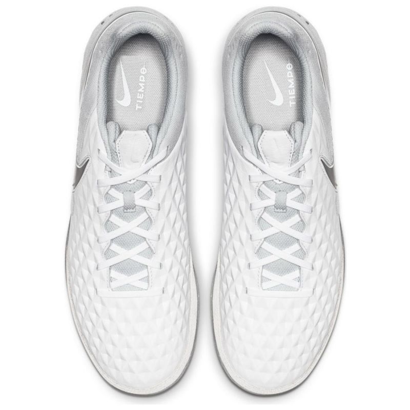 Halovky Nike Tiempo Legend 8 Academy IC M AT6099-100 – Obrázok 3