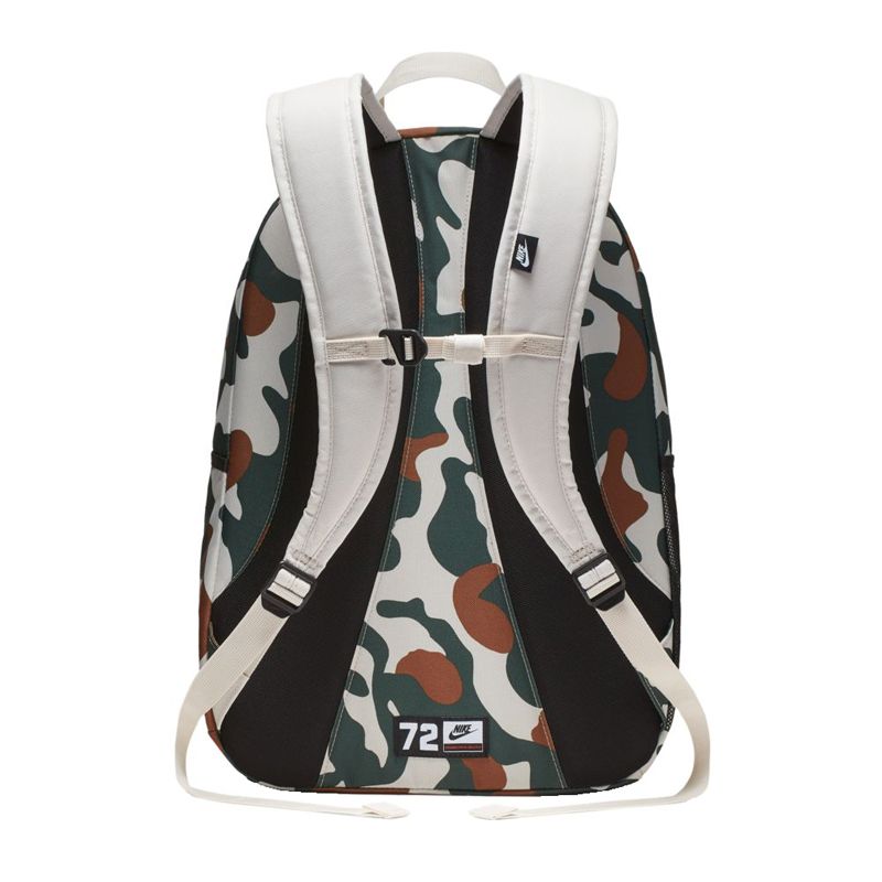 Batoh Nike Hayward 2.0 Camo BA6102-008 – Obrázok 2