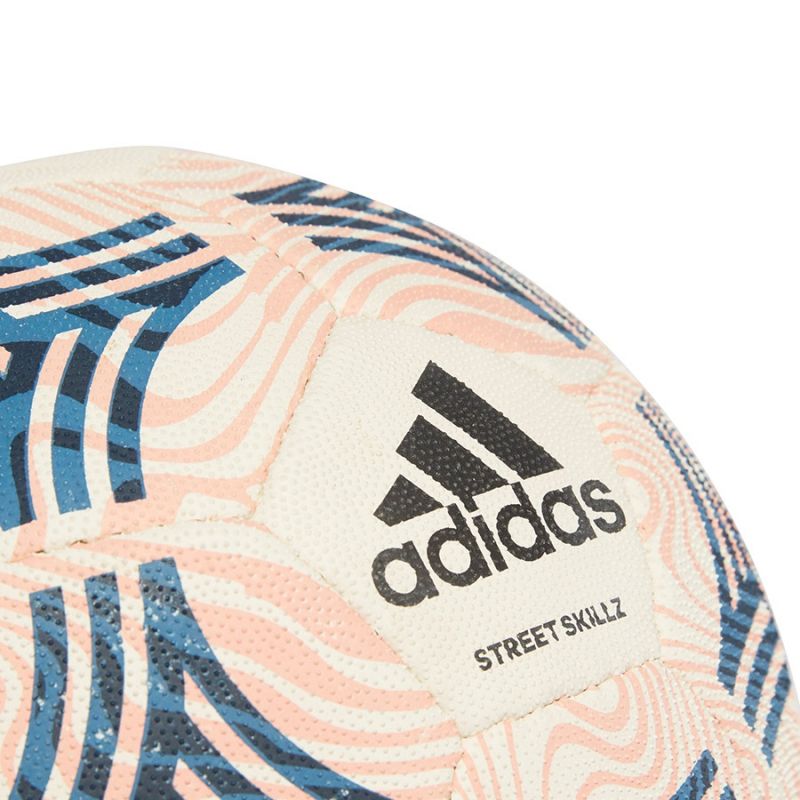 Futbalová lopta Adidas Tango Sala CW4122 – Obrázok 2