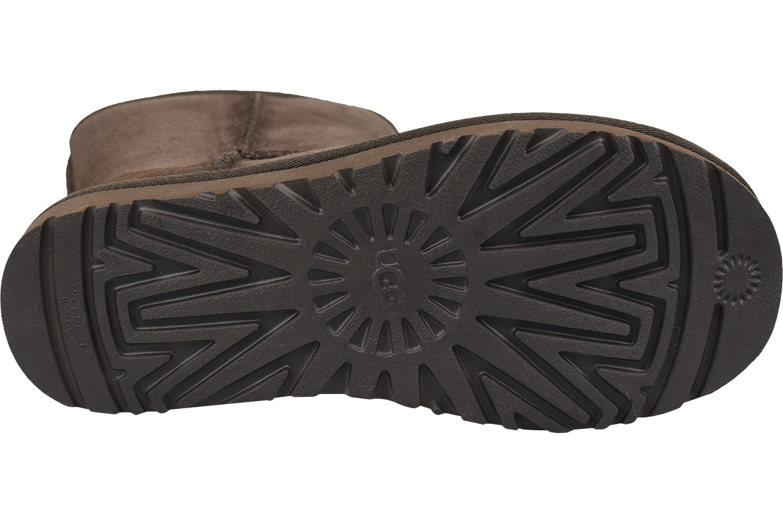 Snehule UGG Classic Short II 1016223-CHO – Obrázok 4