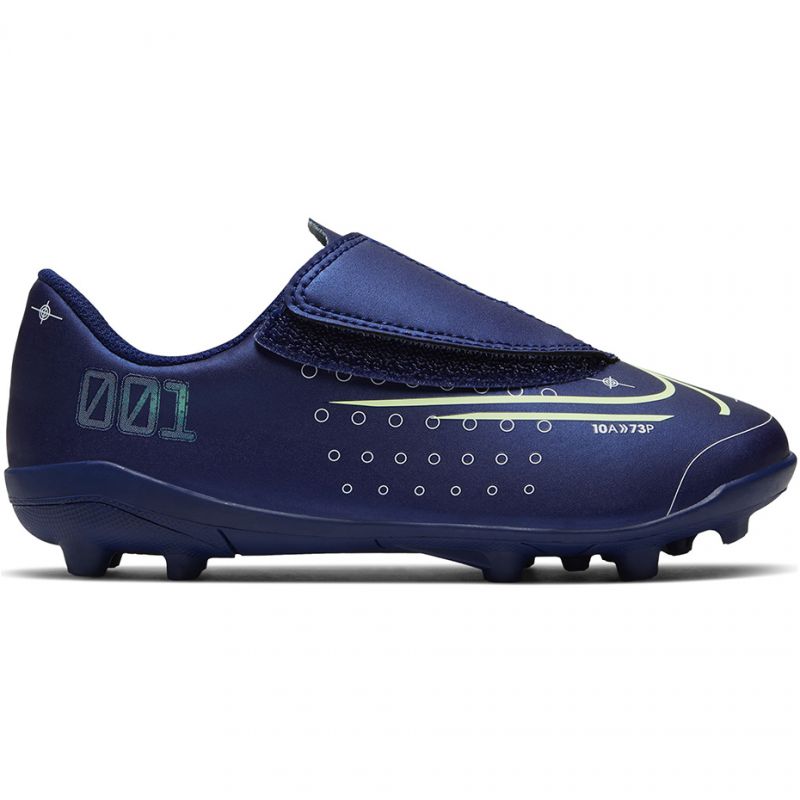 Nike-CJ1149-401