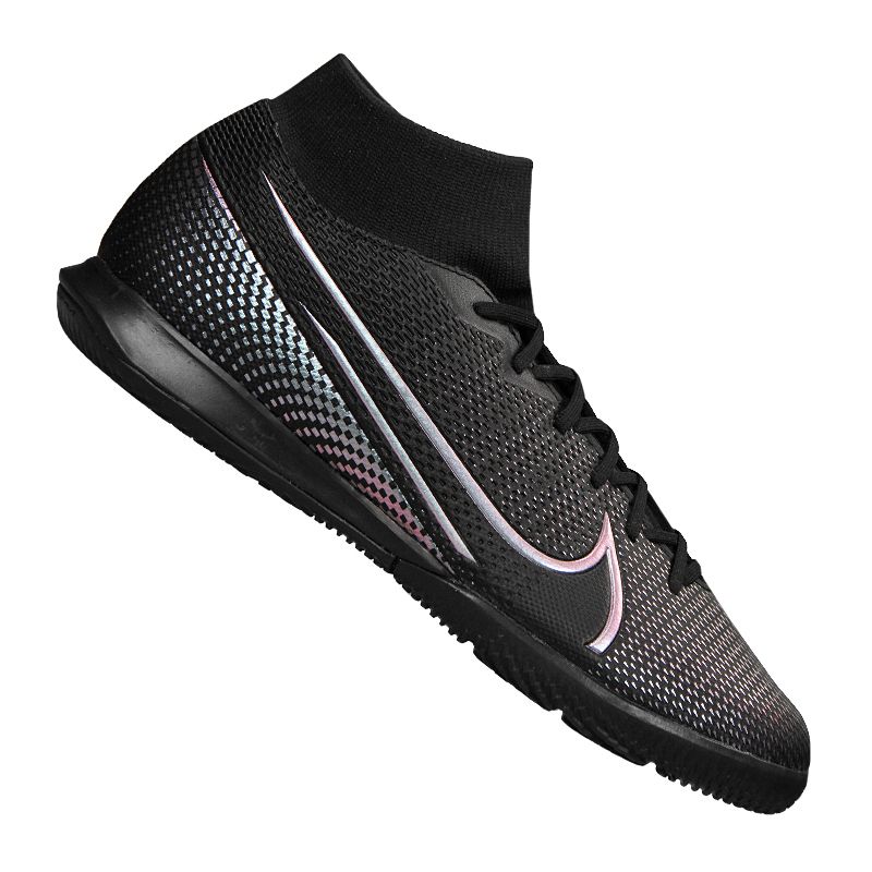 Nike-AT7975-010