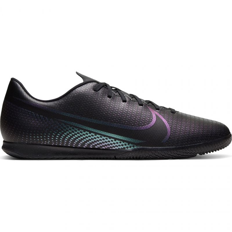 Nike-AT7997-010