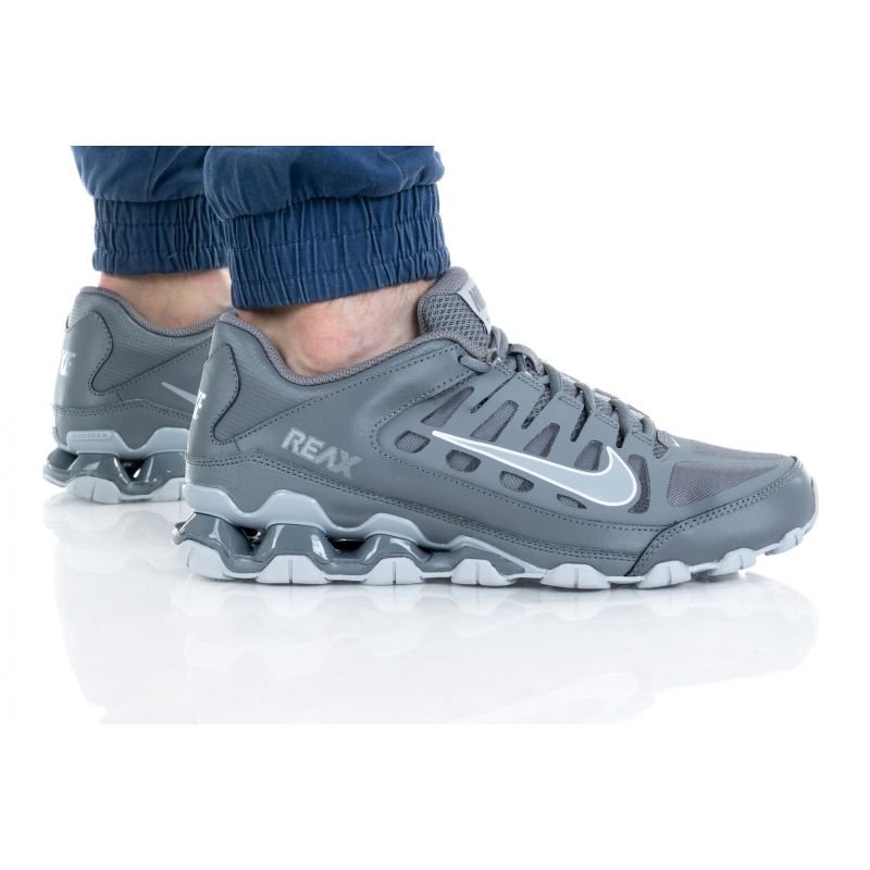 Nike-621716-010