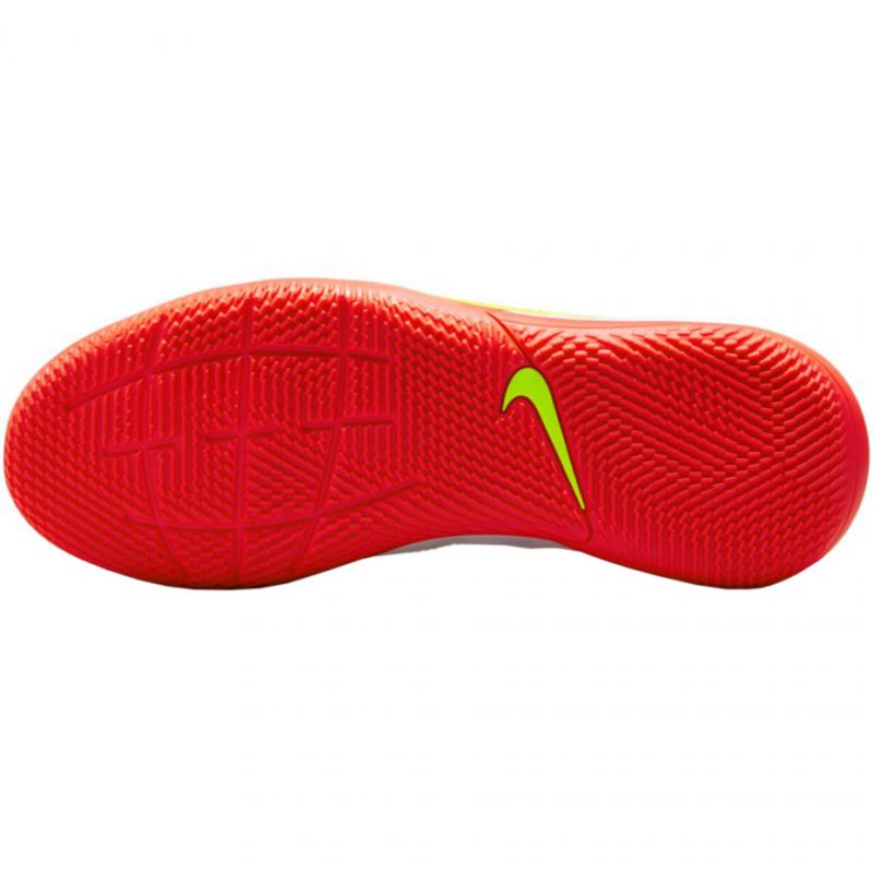 Juniorské halovky Nike Tiempo Legend 9 Club Jr IC DA1332 176 – Obrázok 3